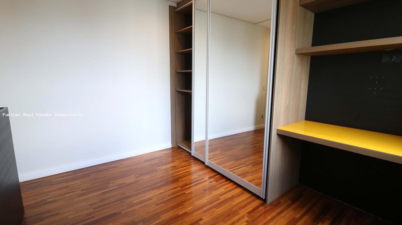 Apartamento à venda com 4 quartos, 223m² - Foto 19