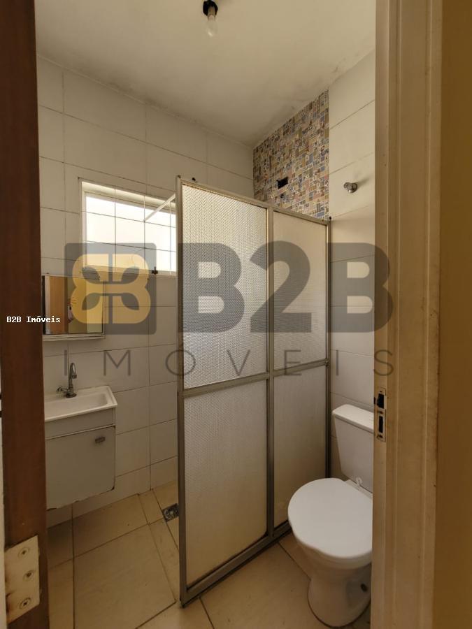 Casa à venda com 3 quartos, 70m² - Foto 6