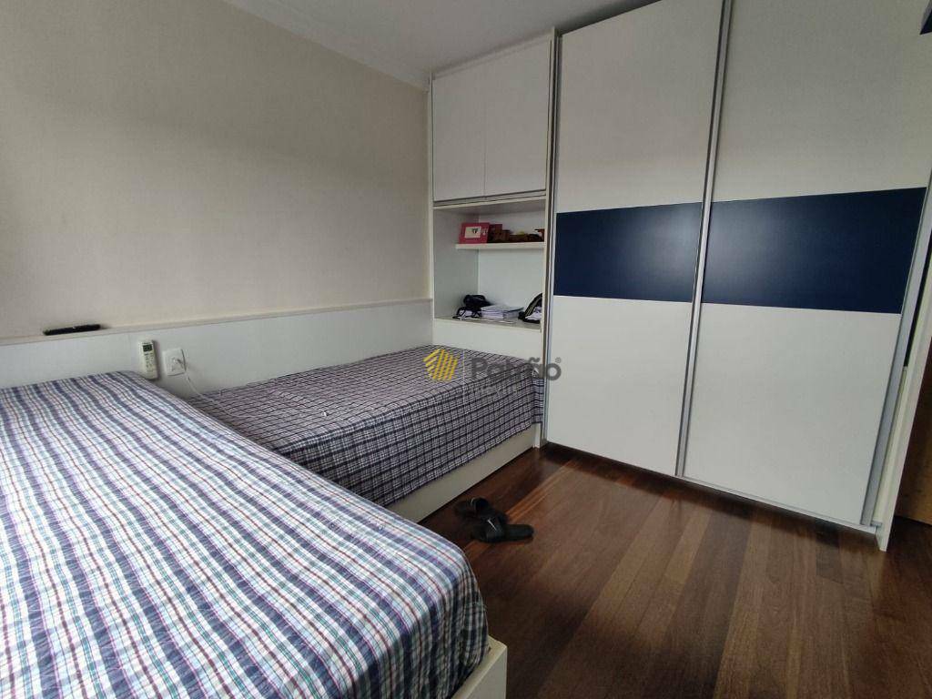 Apartamento à venda com 3 quartos, 242m² - Foto 28