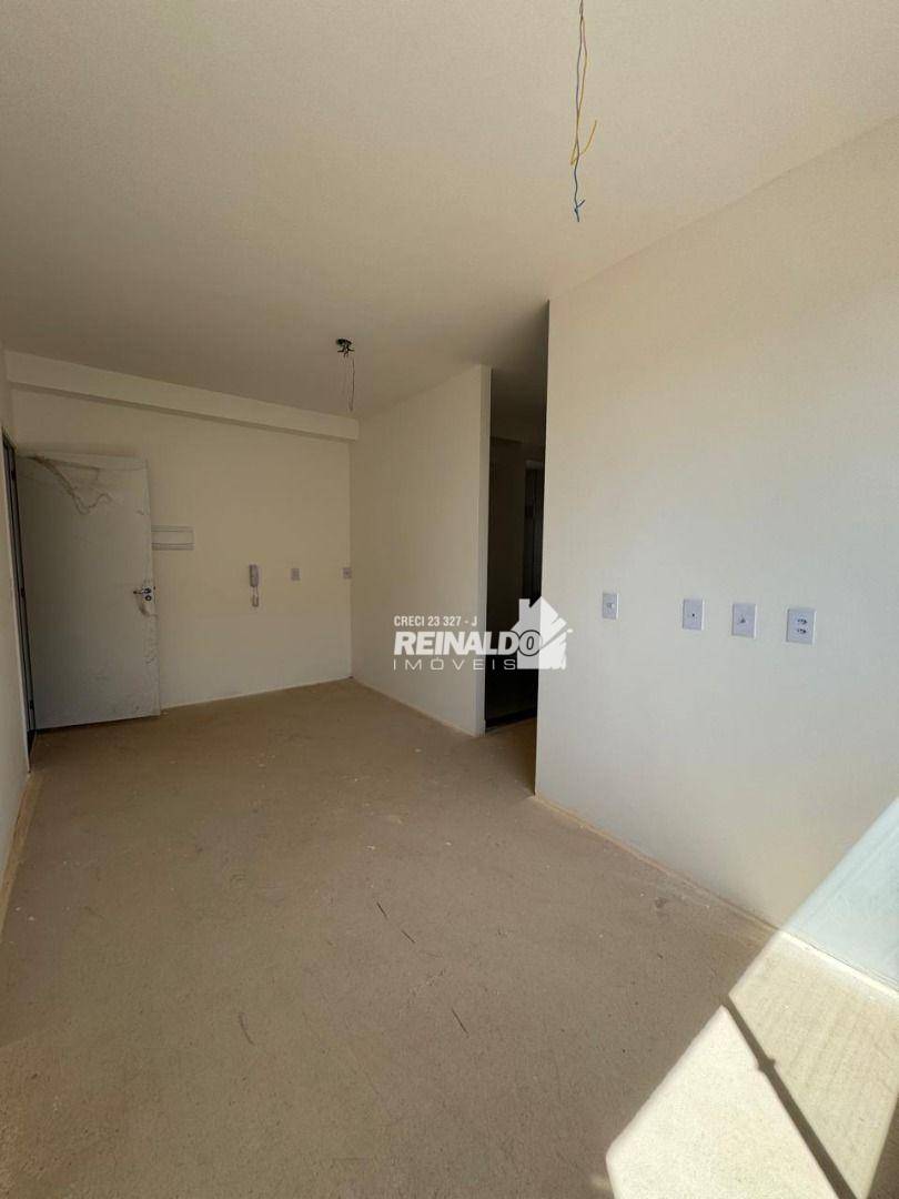 Apartamento à venda com 2 quartos, 61m² - Foto 10