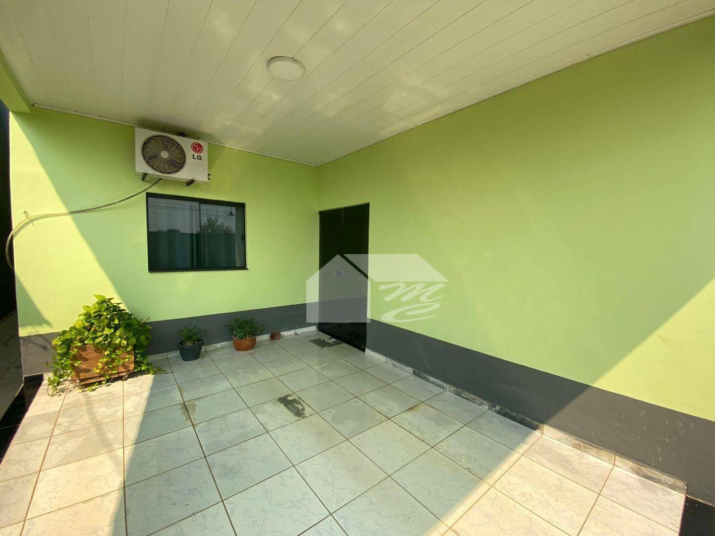 Casa à venda com 3 quartos, 160m² - Foto 2