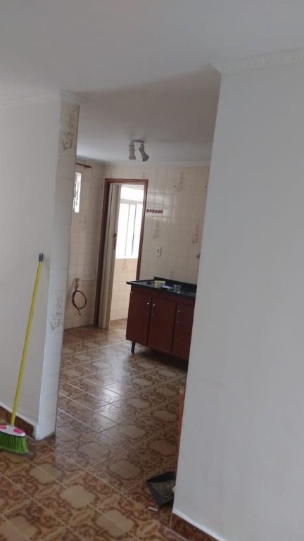 Apartamento à venda com 2 quartos, 57m² - Foto 4