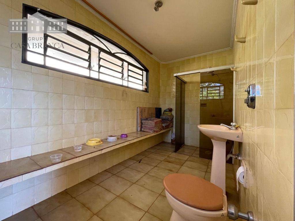 Casa à venda com 3 quartos, 750m² - Foto 39