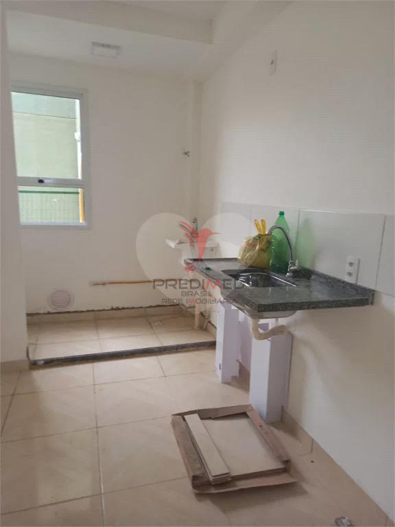 Apartamento à venda com 2 quartos, 38m² - Foto 3