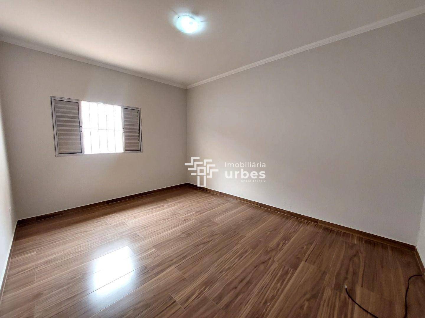 Casa à venda com 2 quartos, 90m² - Foto 9