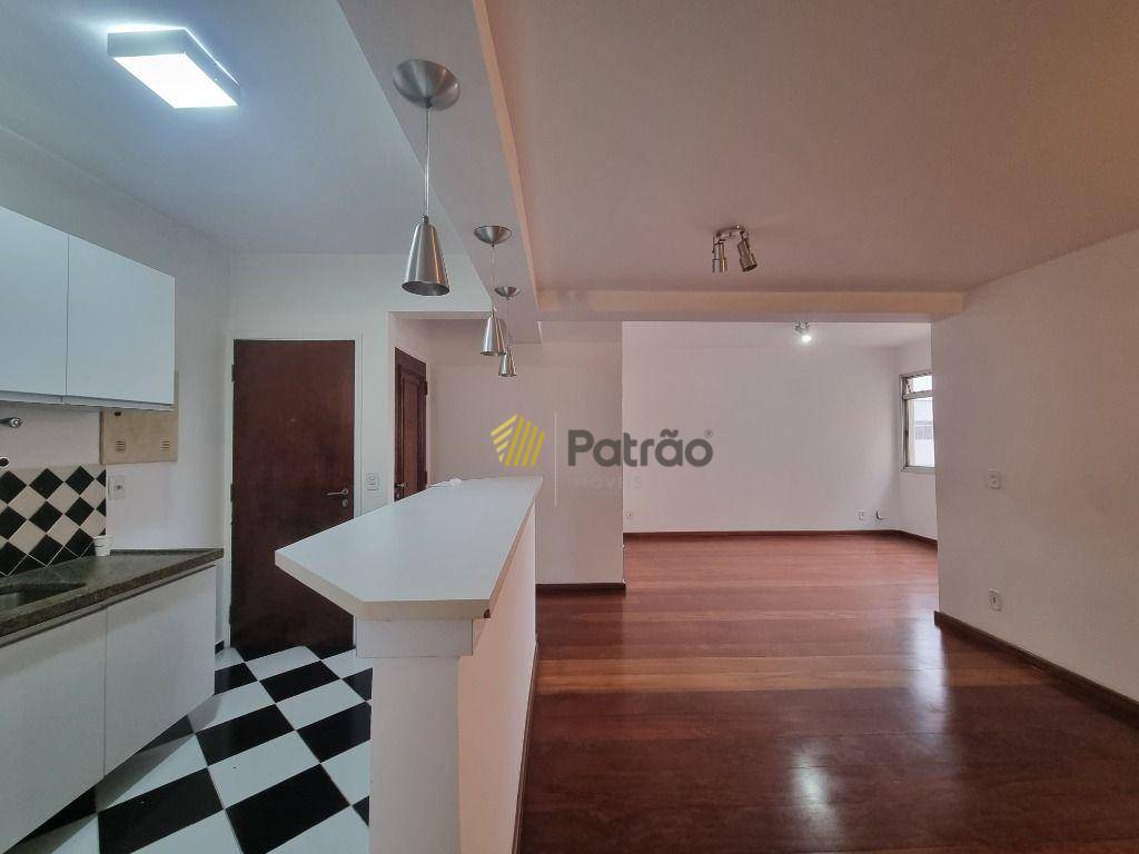 Apartamento para alugar com 2 quartos, 72m² - Foto 10