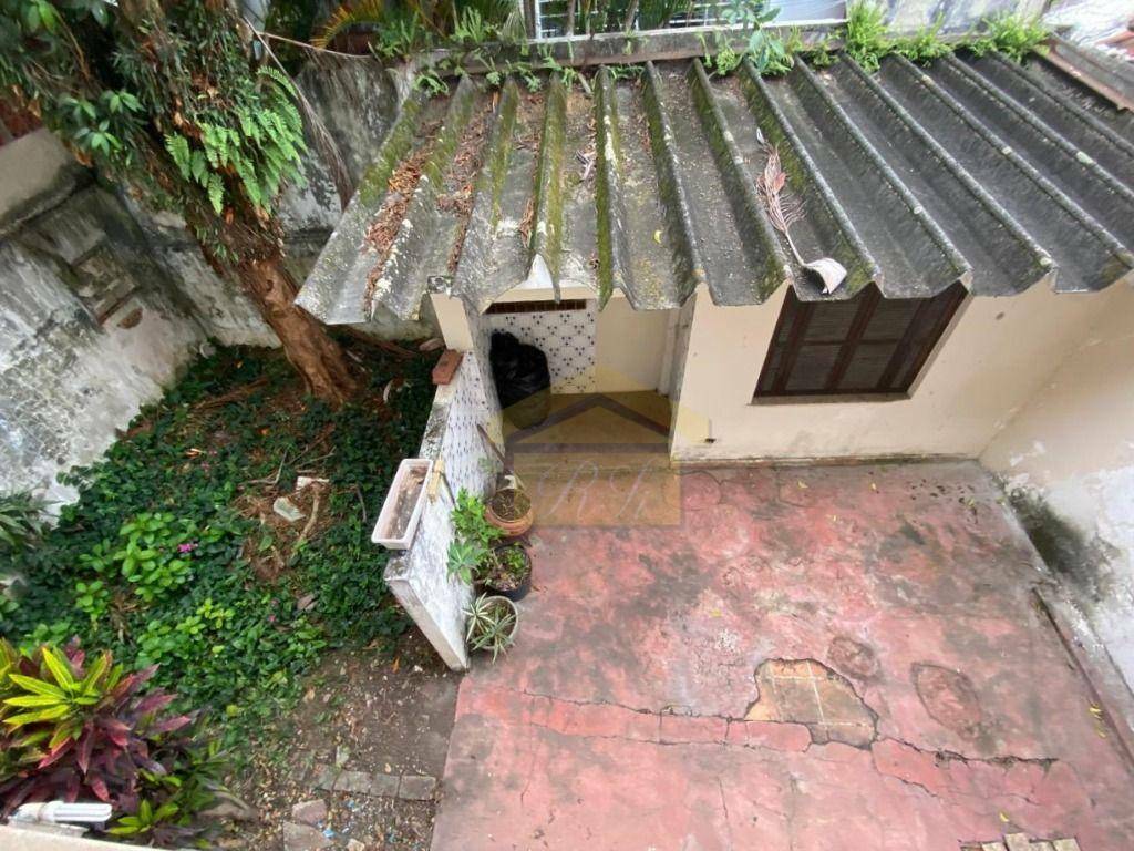 Sobrado à venda com 4 quartos, 300m² - Foto 12