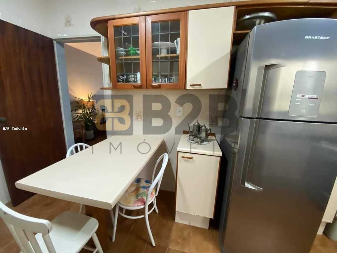 Apartamento à venda com 3 quartos, 128m² - Foto 11