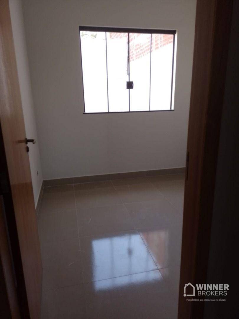 Casa à venda com 3 quartos, 84m² - Foto 4