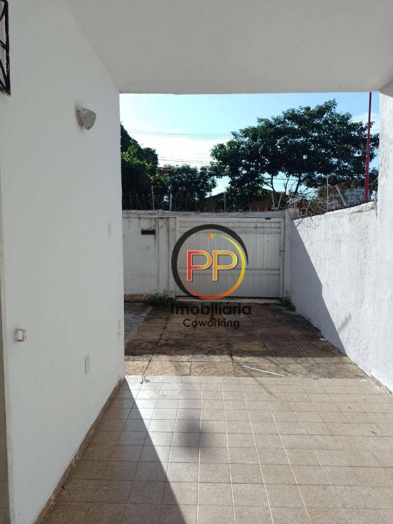 Casa para alugar com 4 quartos, 177m² - Foto 16