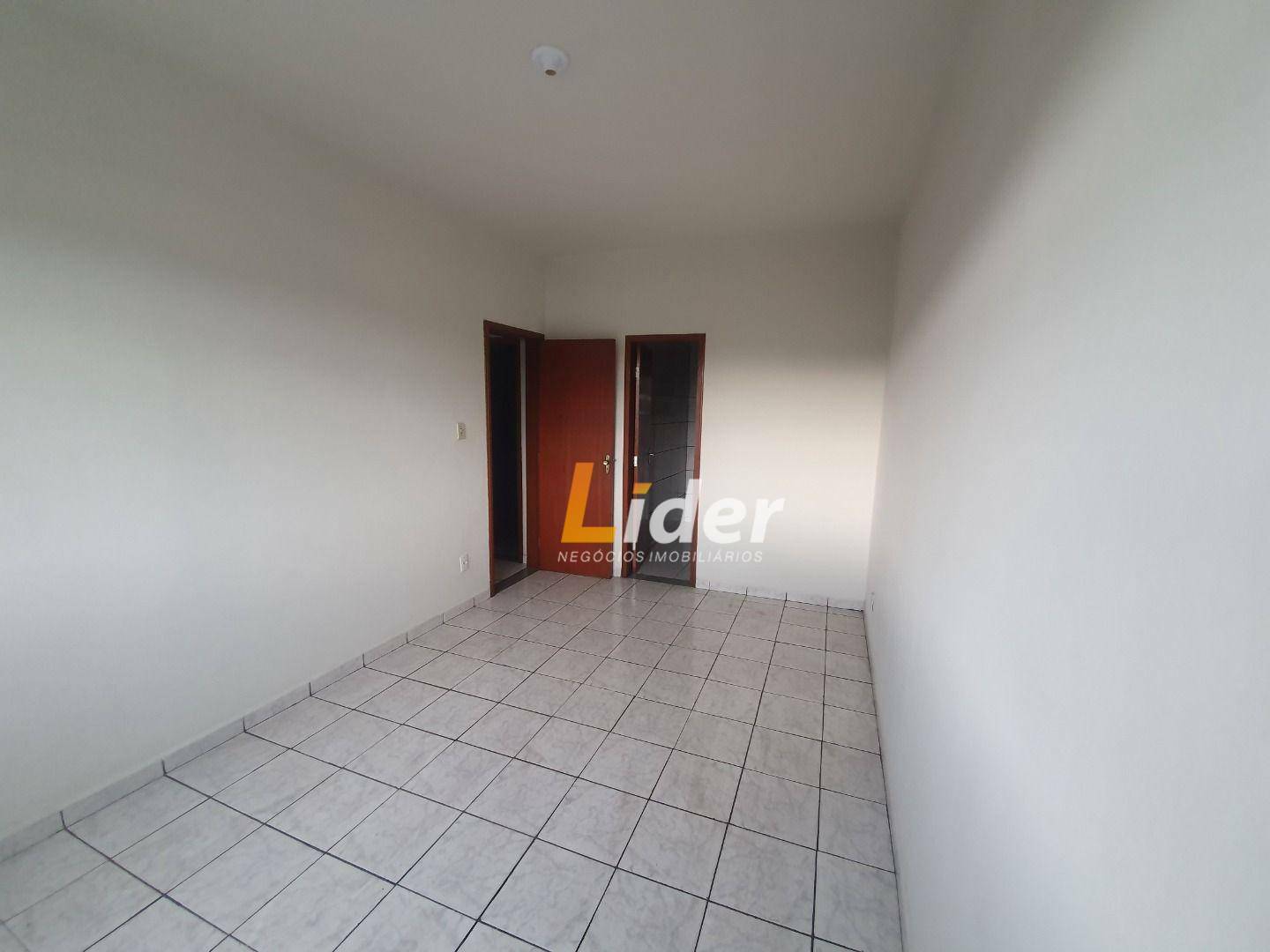 Apartamento para alugar com 3 quartos, 100m² - Foto 12