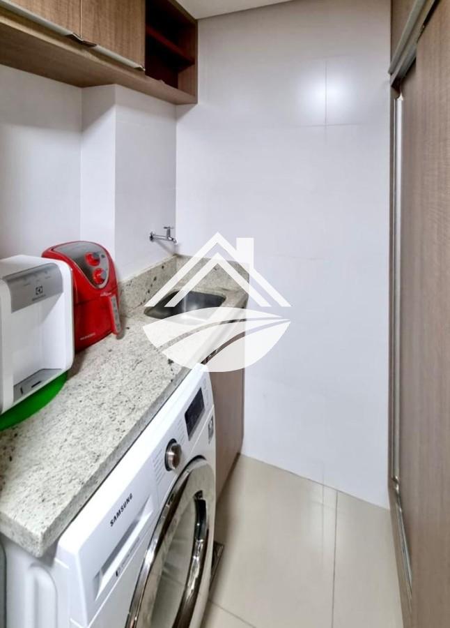 Apartamento à venda com 2 quartos, 69m² - Foto 2
