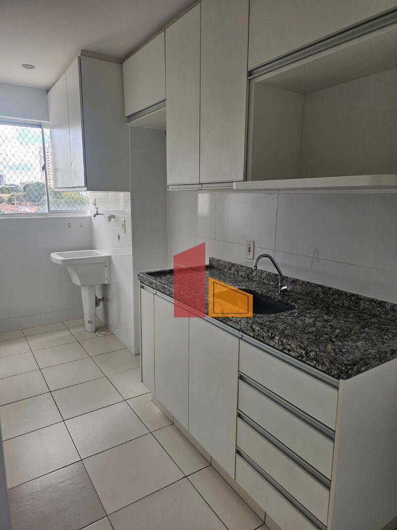 Apartamento à venda com 3 quartos, 78m² - Foto 2