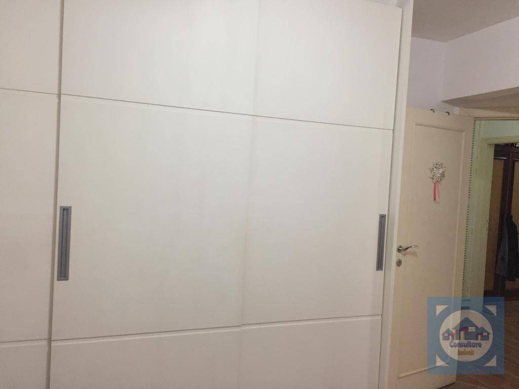 Apartamento à venda com 3 quartos, 158m² - Foto 13