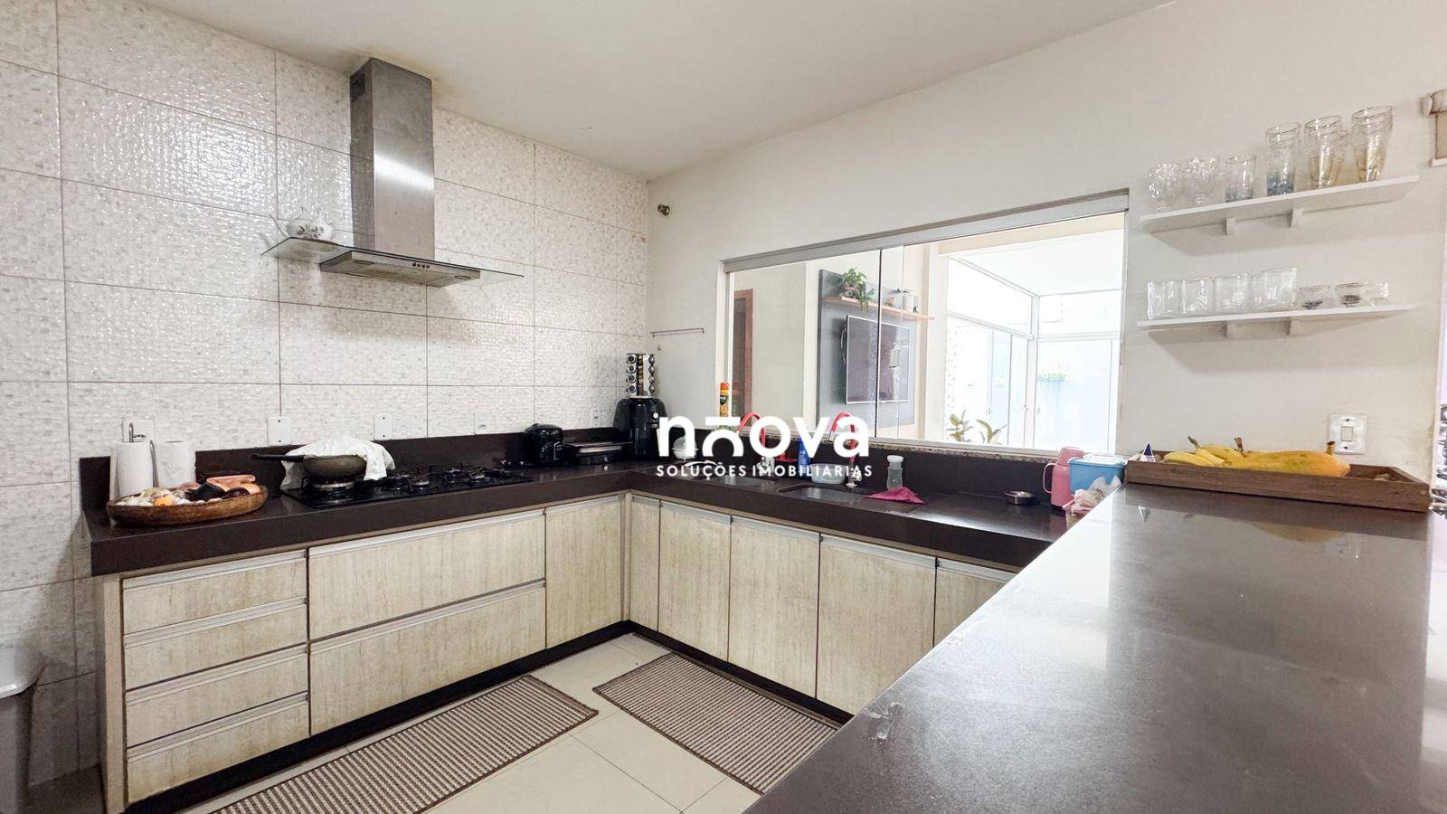 Sobrado, 4 quartos, 330 m² - Foto 3