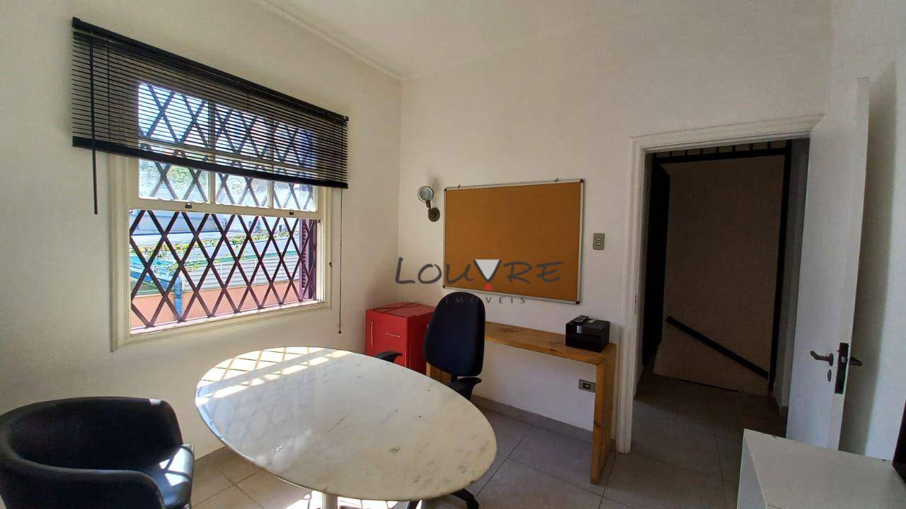 Casa para alugar com 3 quartos, 195m² - Foto 28