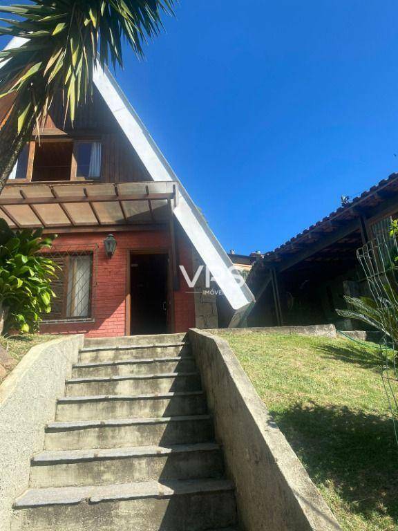 Casa à venda com 2 quartos, 126m² - Foto 1