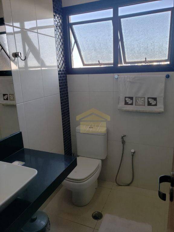 Cobertura à venda com 3 quartos, 200m² - Foto 17