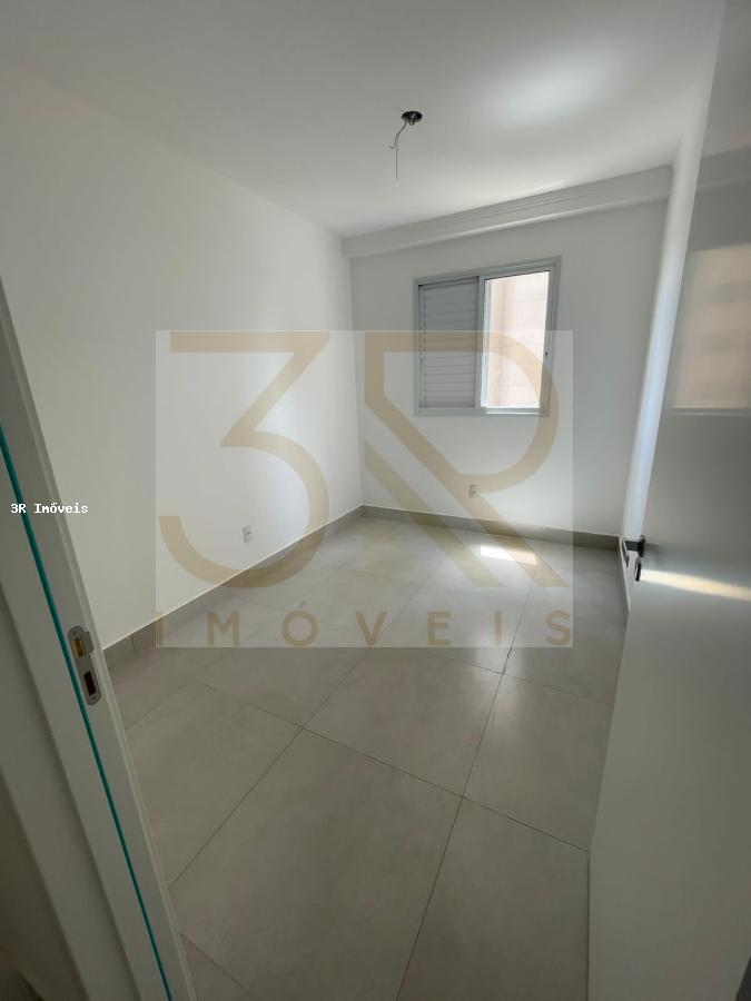 Apartamento à venda com 2 quartos, 69m² - Foto 3