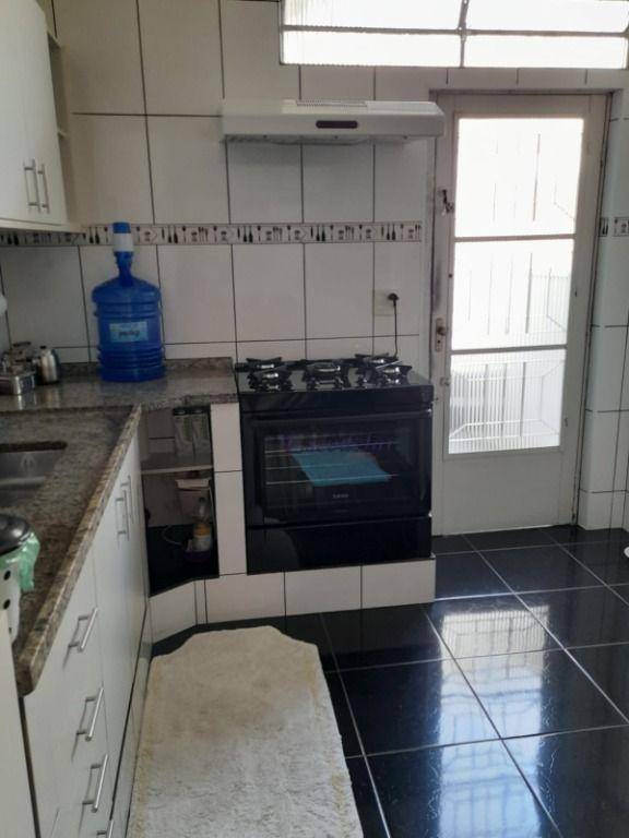 Sobrado à venda com 4 quartos, 150m² - Foto 9