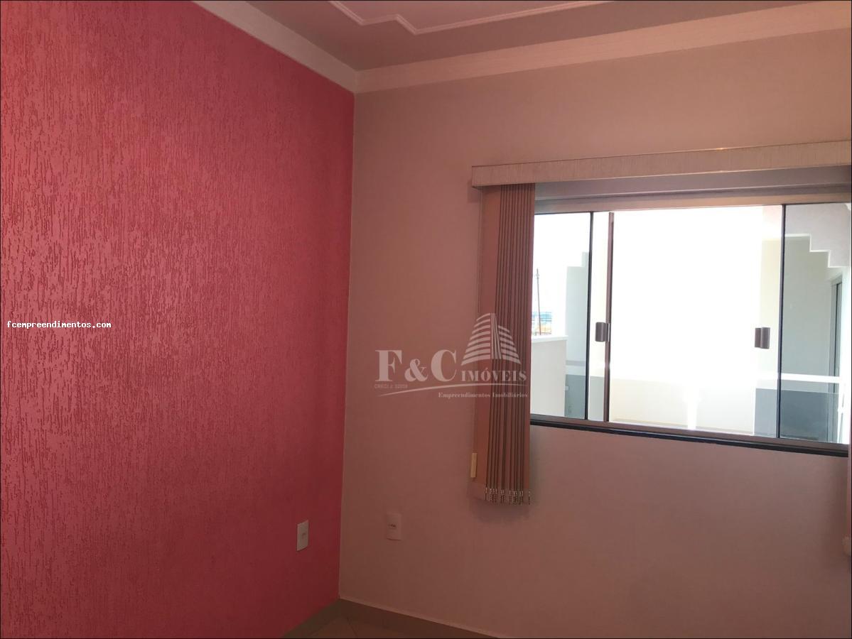 Casa à venda com 3 quartos, 200m² - Foto 12