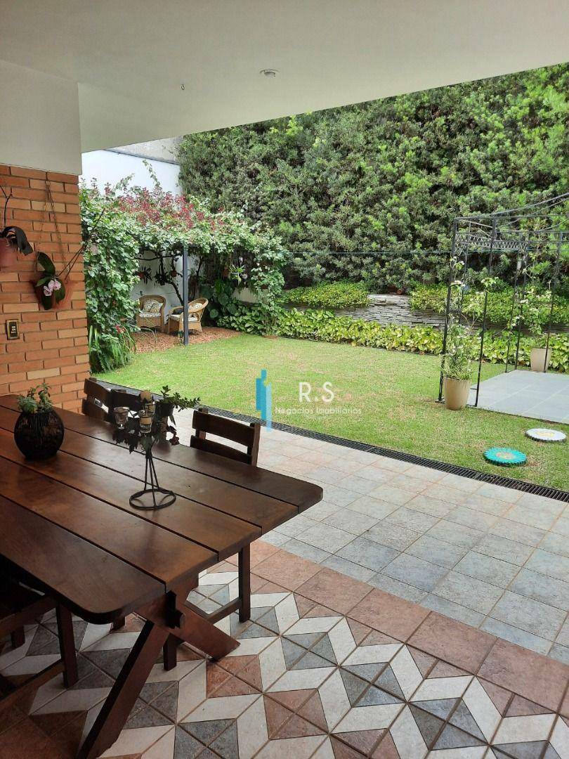 Casa à venda com 3 quartos, 350m² - Foto 9