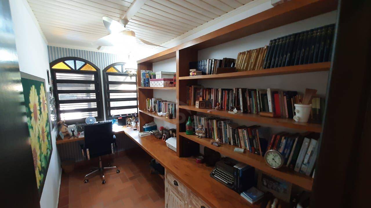 Chácara à venda com 3 quartos, 211m² - Foto 39