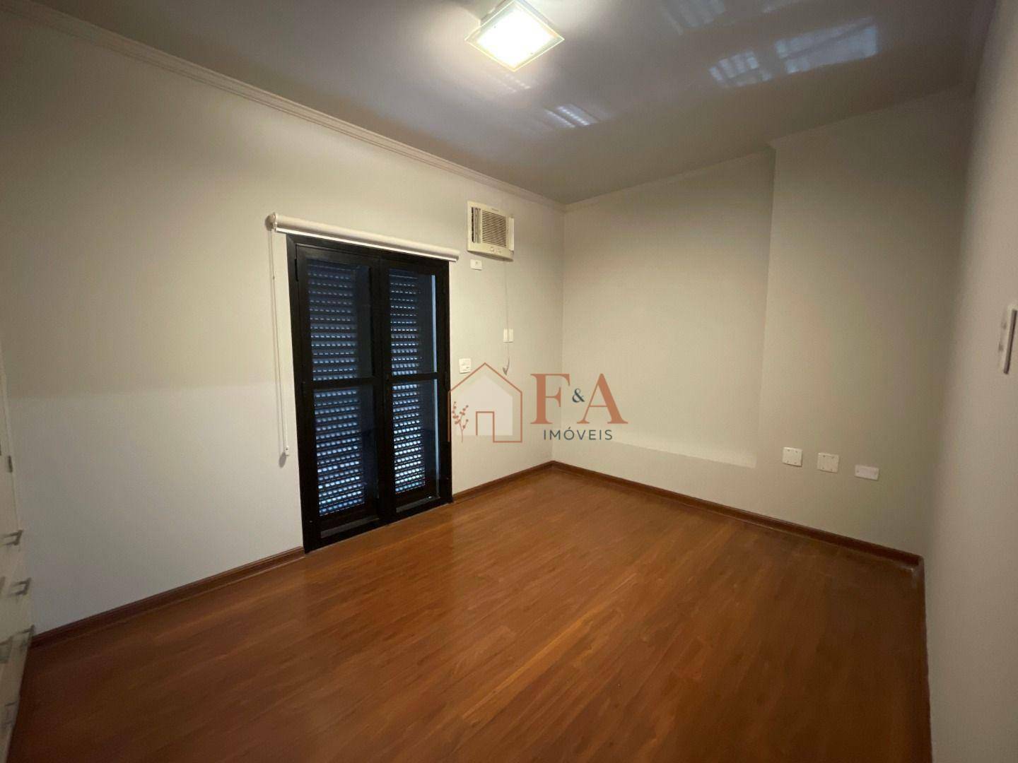 Apartamento à venda com 3 quartos, 185m² - Foto 12