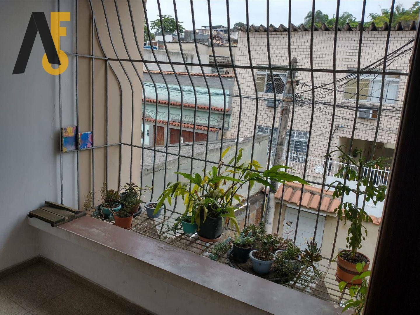 Casa de Condomínio à venda com 4 quartos, 170m² - Foto 3