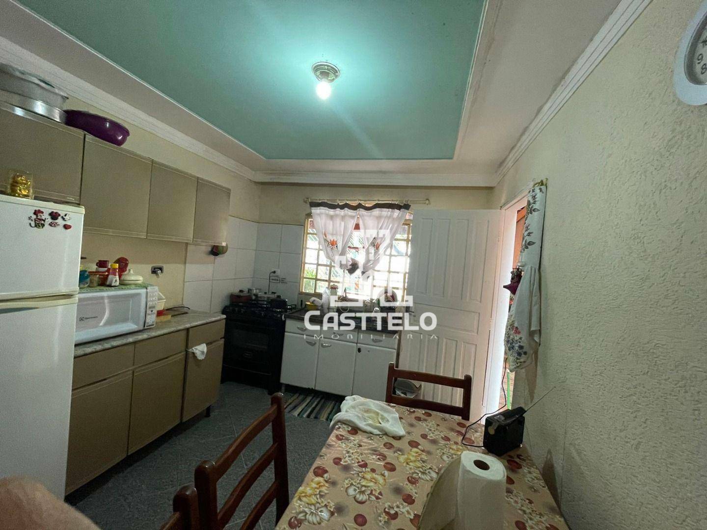 Casa à venda com 4 quartos, 100m² - Foto 6