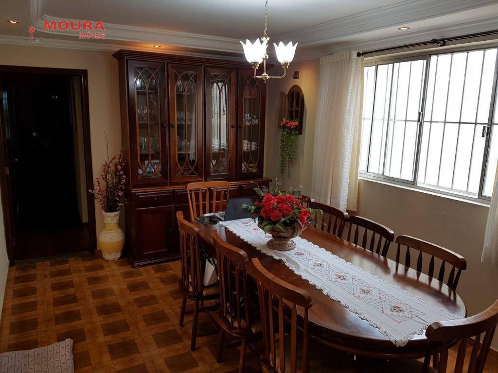 Sobrado à venda com 3 quartos, 260m² - Foto 1