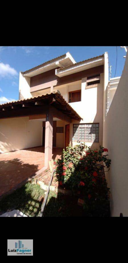 Sobrado à venda com 4 quartos, 166m² - Foto 1