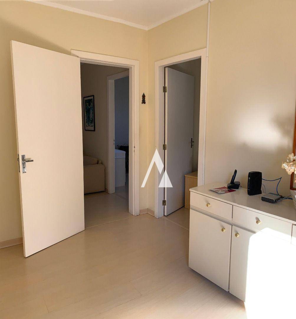 Apartamento à venda com 3 quartos, 77m² - Foto 3