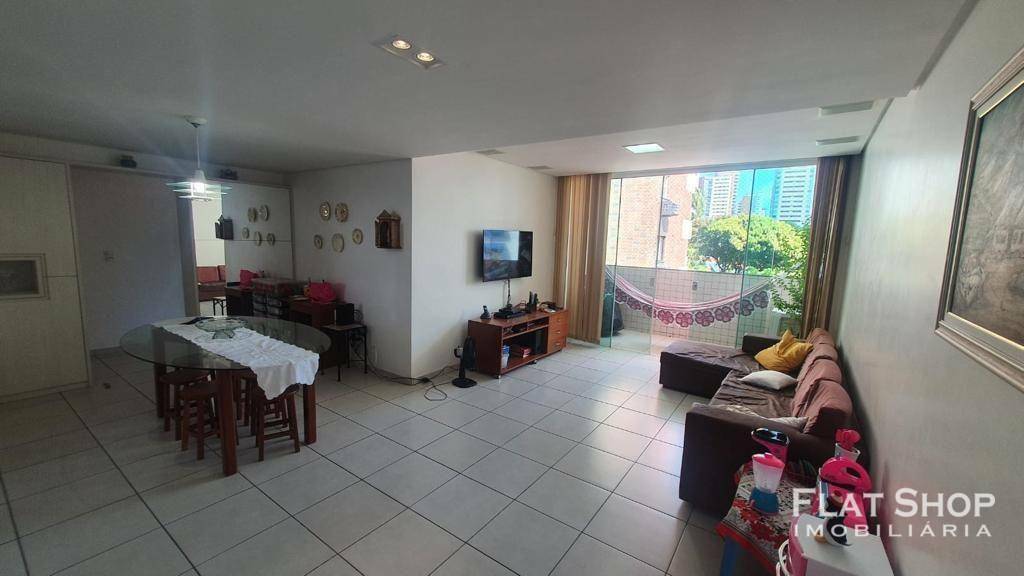 Apartamento à venda com 3 quartos, 134m² - Foto 1