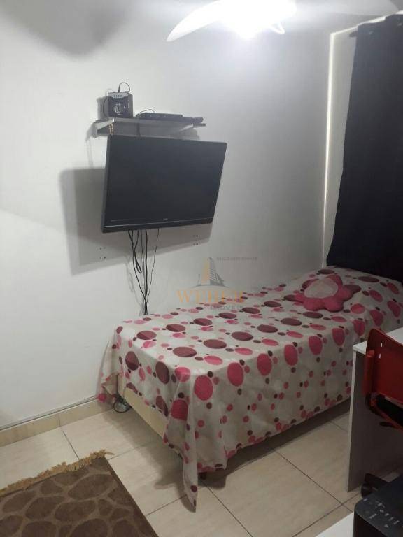 Apartamento à venda com 2 quartos, 63m² - Foto 4