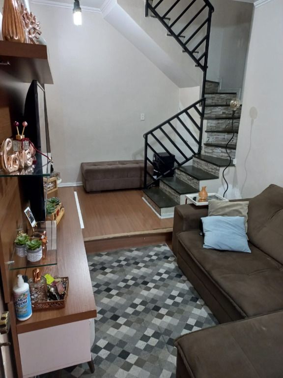 Casa à venda com 3 quartos, 180m² - Foto 3