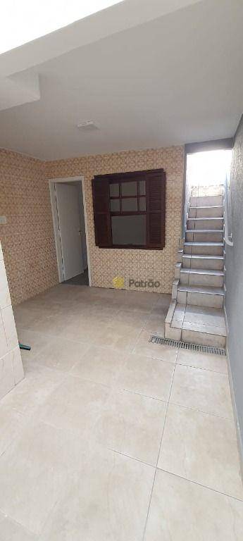 Sobrado para alugar com 2 quartos, 150m² - Foto 7