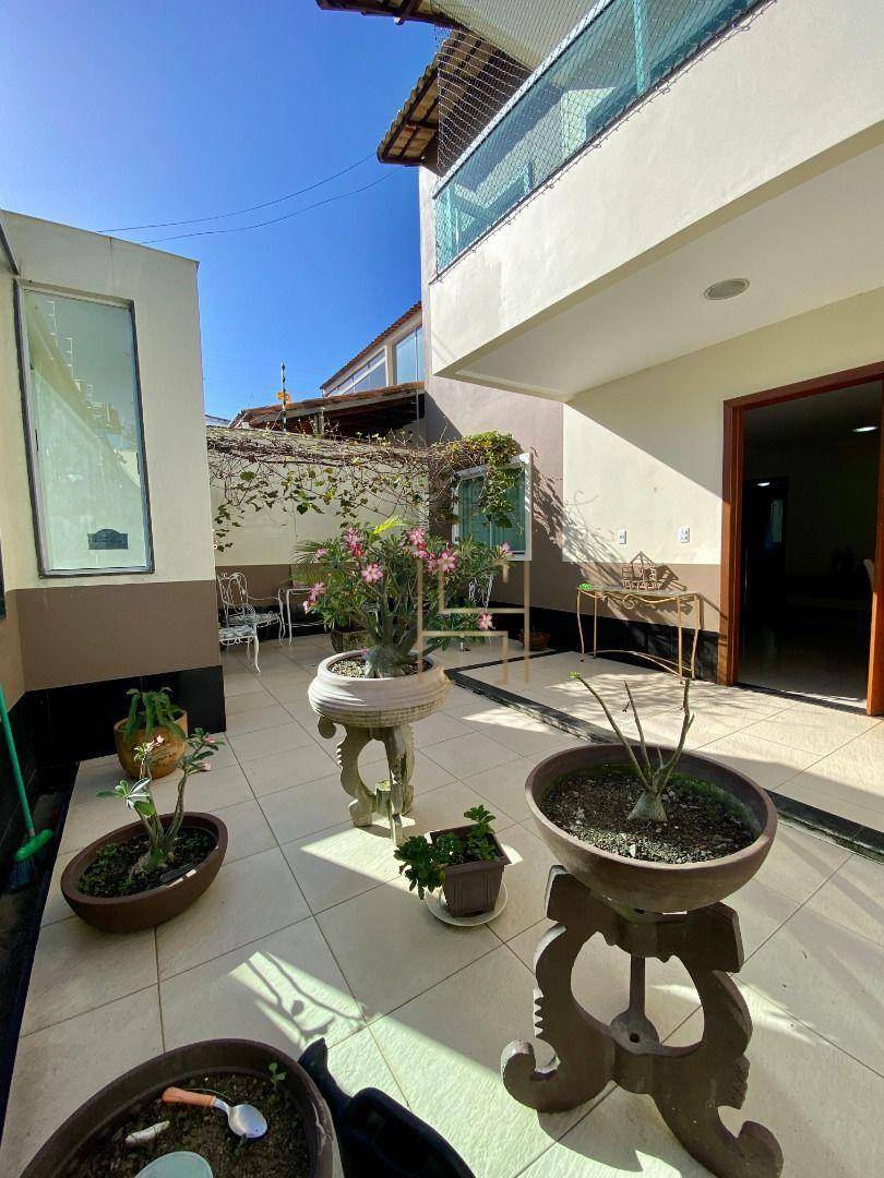 Casa à venda com 4 quartos, 195m² - Foto 13