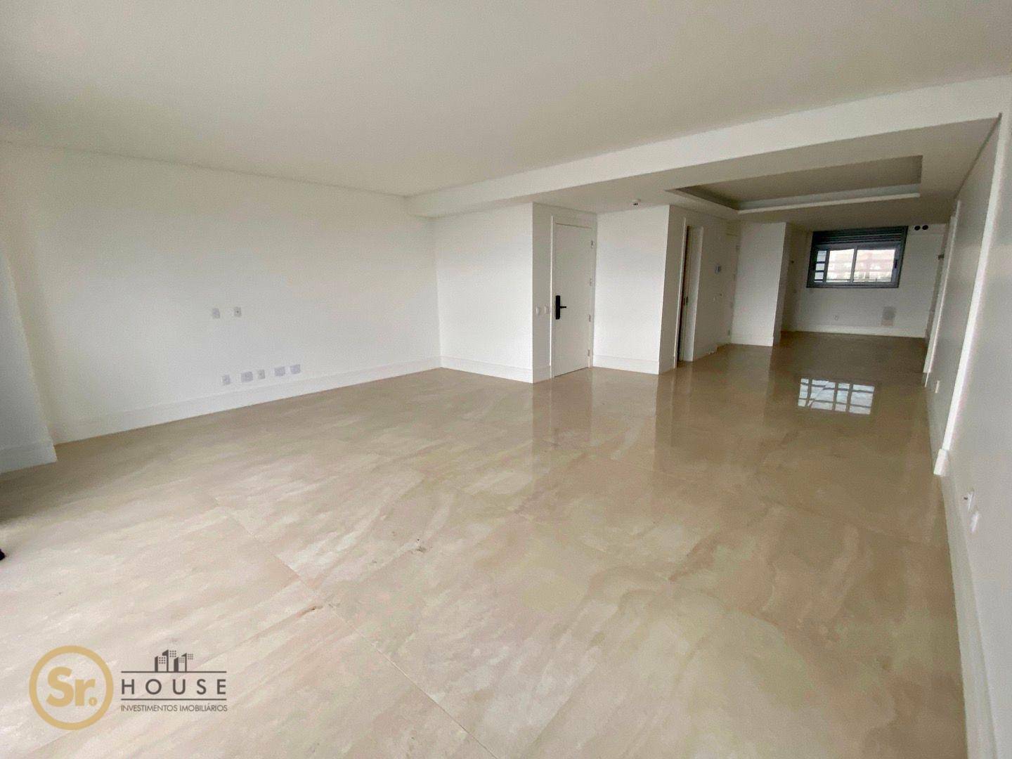 Apartamento à venda com 5 quartos, 242m² - Foto 5