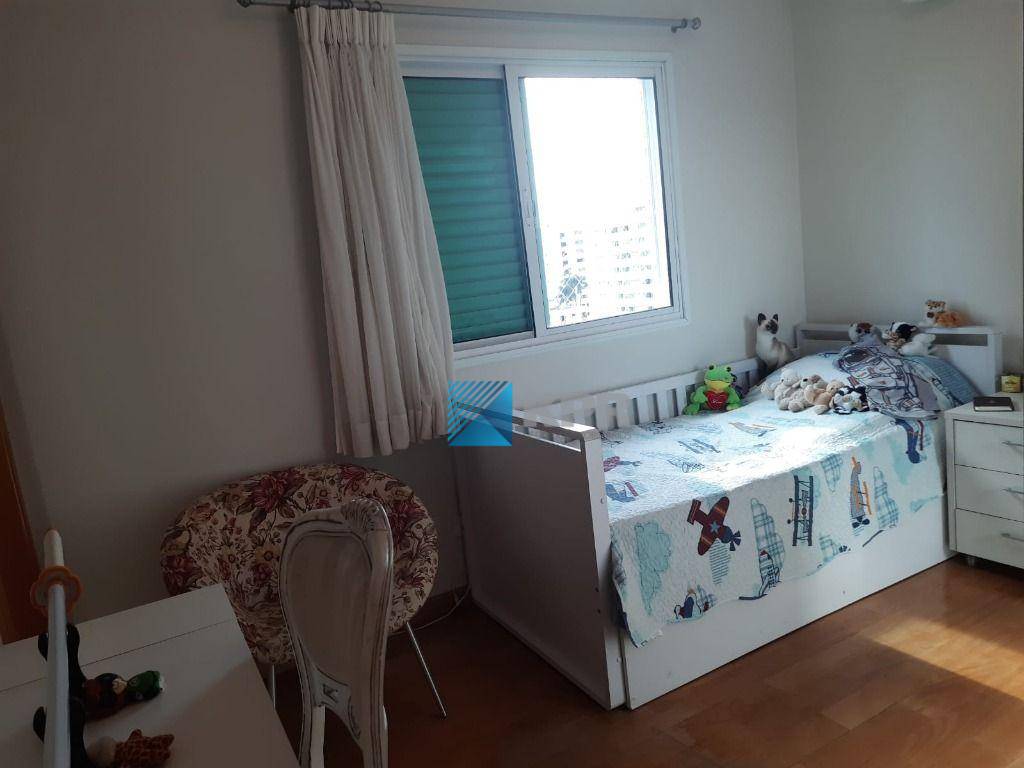 Apartamento à venda com 4 quartos, 190m² - Foto 21