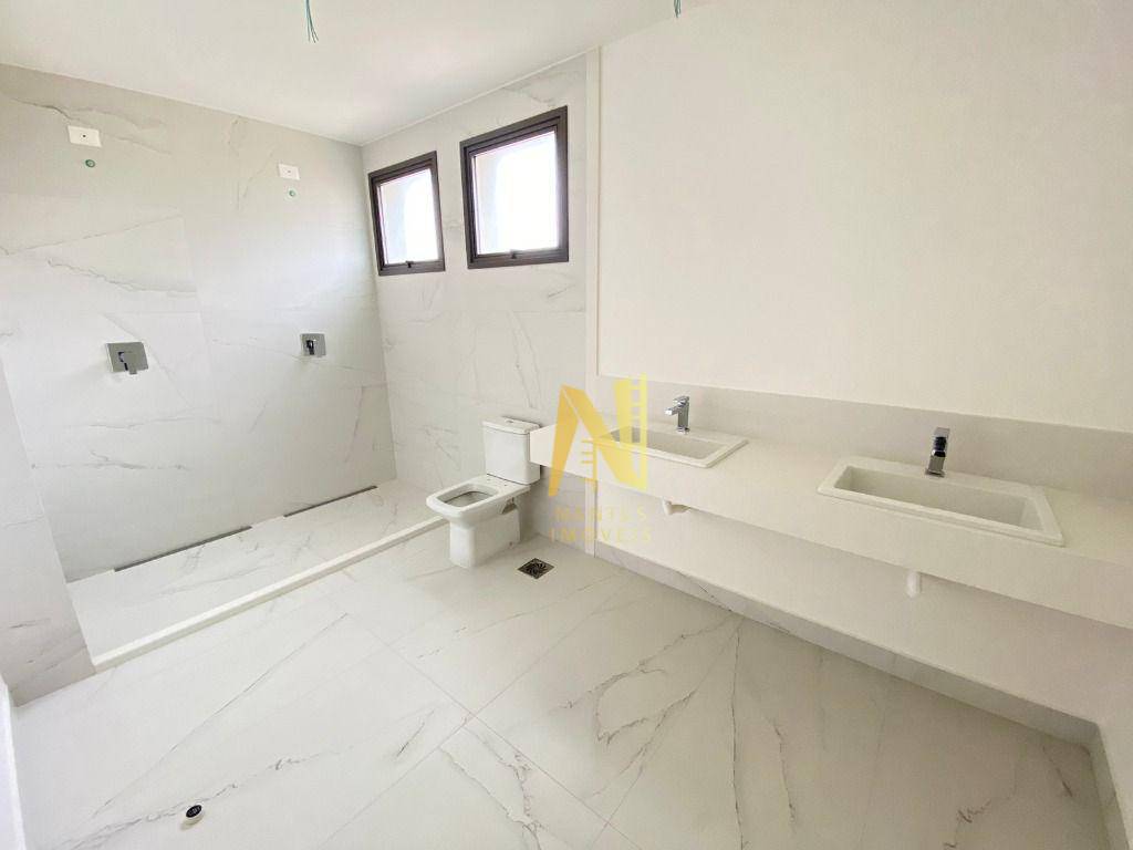 Apartamento à venda com 3 quartos, 216m² - Foto 25