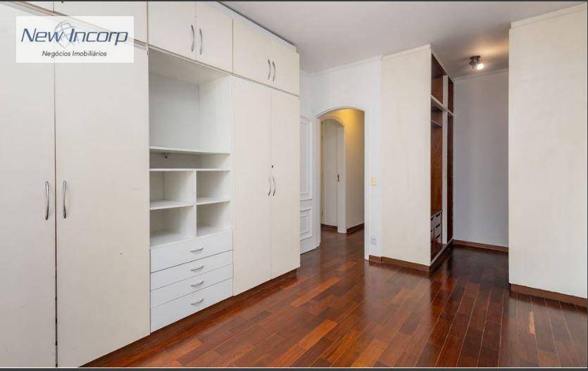 Apartamento à venda com 4 quartos, 242m² - Foto 29