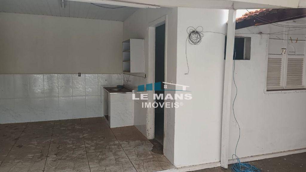 Casa à venda com 3 quartos, 196m² - Foto 24