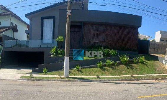 Casa de Condomínio à venda com 3 quartos, 250m² - Foto 1