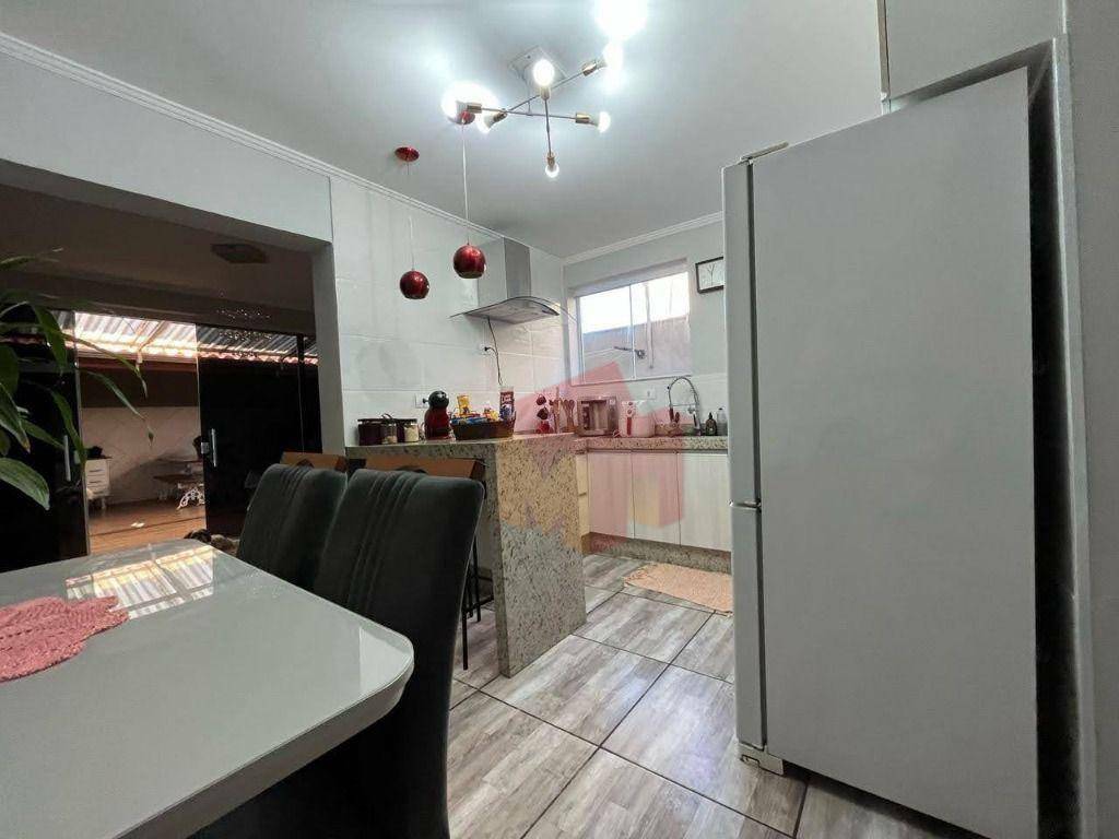 Casa, 3 quartos, 140 m² - Foto 1