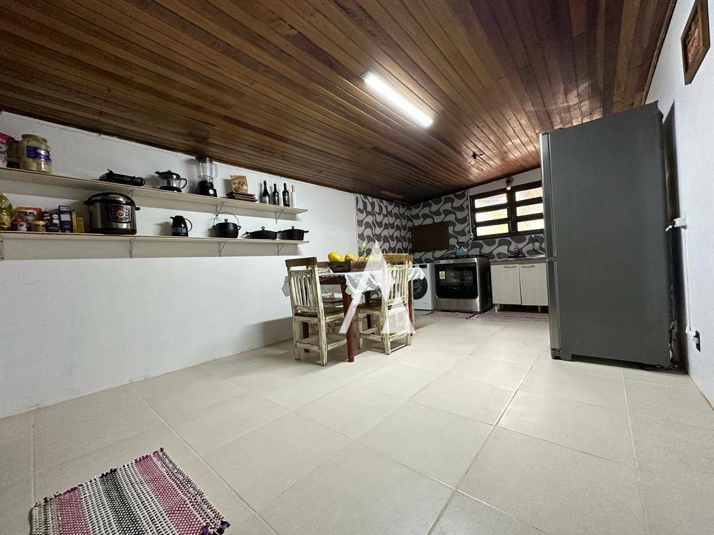 Casa à venda com 4 quartos, 170m² - Foto 26