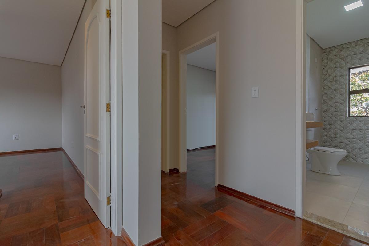 Casa à venda com 3 quartos, 261m² - Foto 27