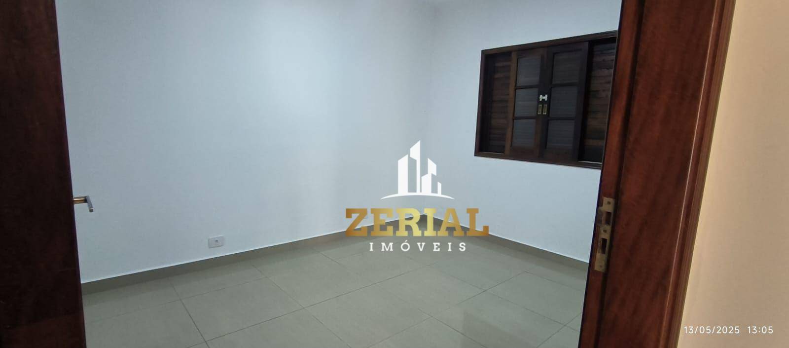 Casa para alugar com 4 quartos, 290m² - Foto 7