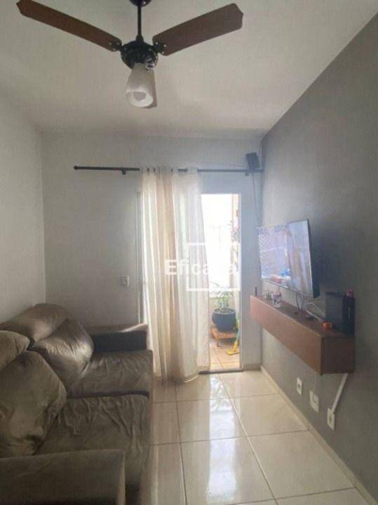 Apartamento à venda com 3 quartos, 75m² - Foto 3