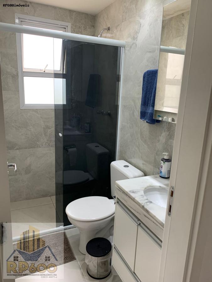 Apartamento à venda com 2 quartos, 60m² - Foto 12